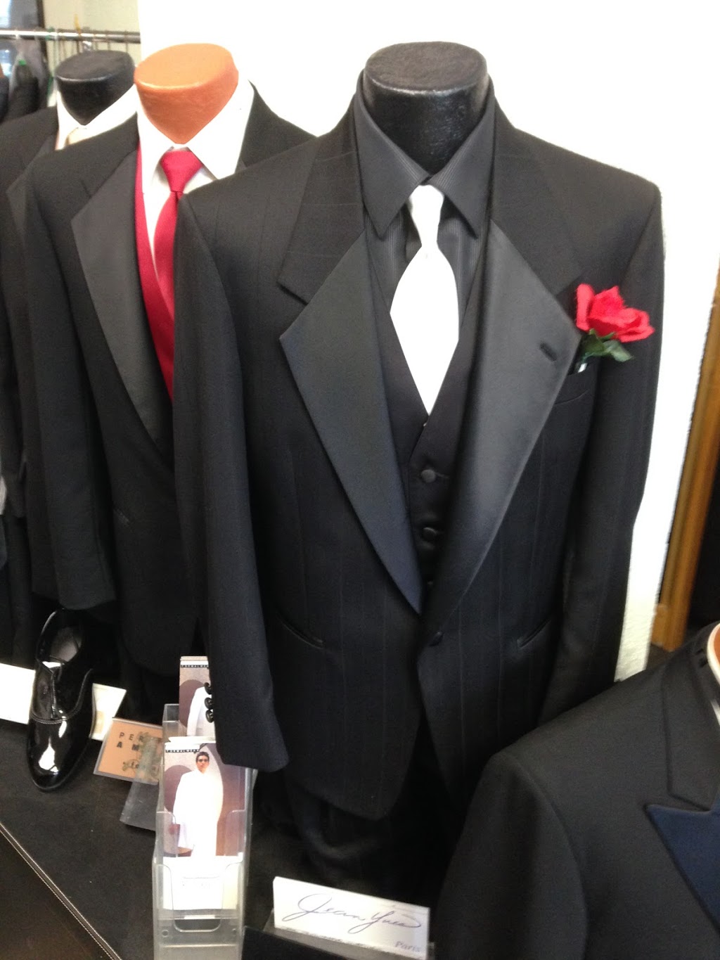 Tuxedo Outlet | 5046 Trail Lake Dr, Fort Worth, TX 76133 | Phone: (817) 263-5525