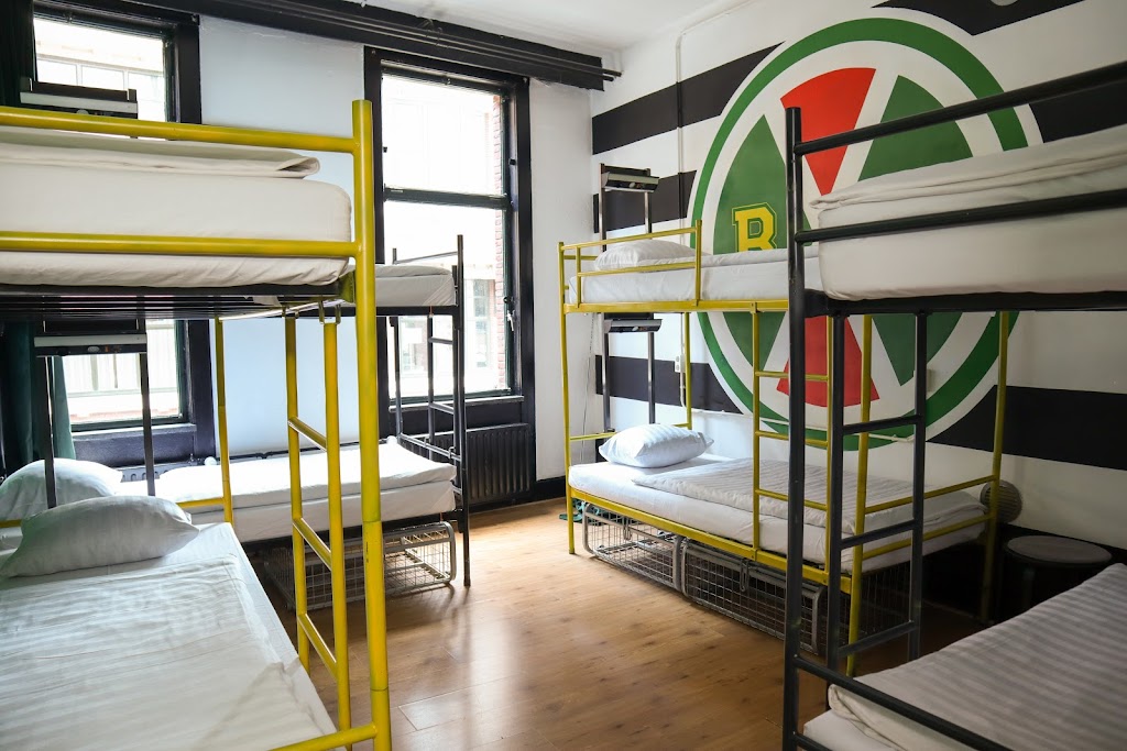 Hostel ROOM Rotterdam | Van Vollenhovenstraat 62, 3016 BK Rotterdam, Netherlands | Phone: 010 282 7277