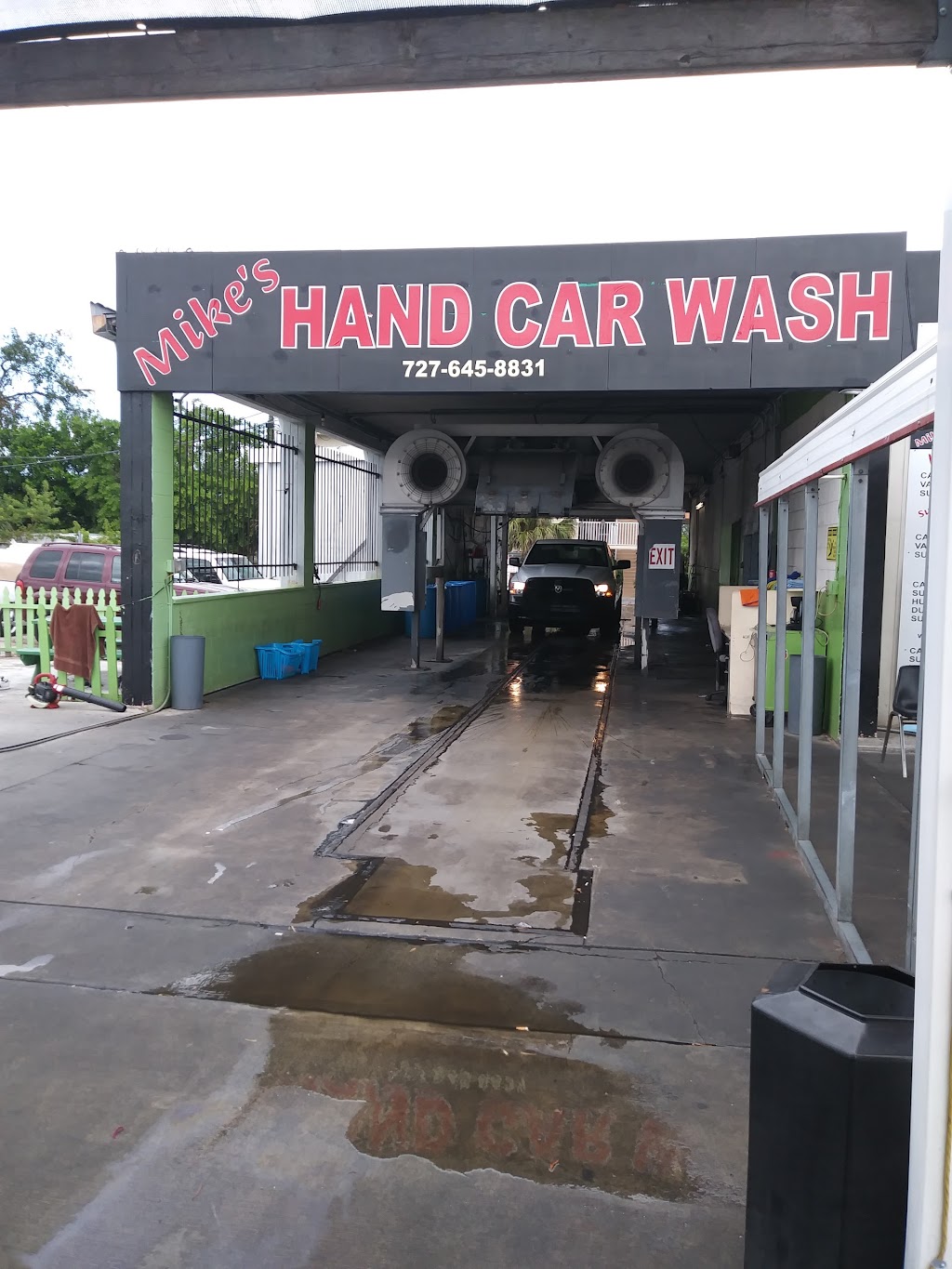 Mikes Full Service Hand Car Wash | 6044 US-19 N, New Port Richey, FL 34652, USA | Phone: (727) 645-8831