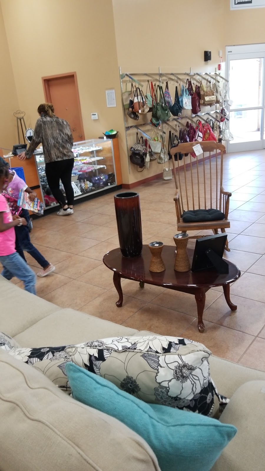 Goodwill Retail Store and Donation Center | 330 E Silverado Ranch Blvd, Las Vegas, NV 89183, USA | Phone: (702) 214-2055