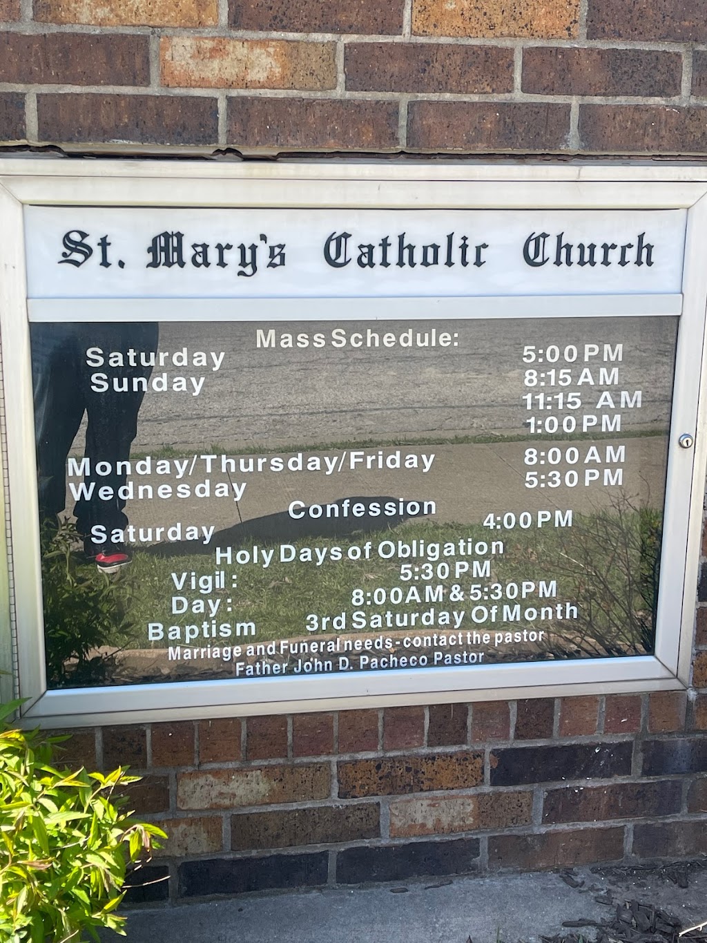 St. Mary Catholic Church | 825 N Weaver St, Gainesville, TX 76240, USA | Phone: (940) 665-5395
