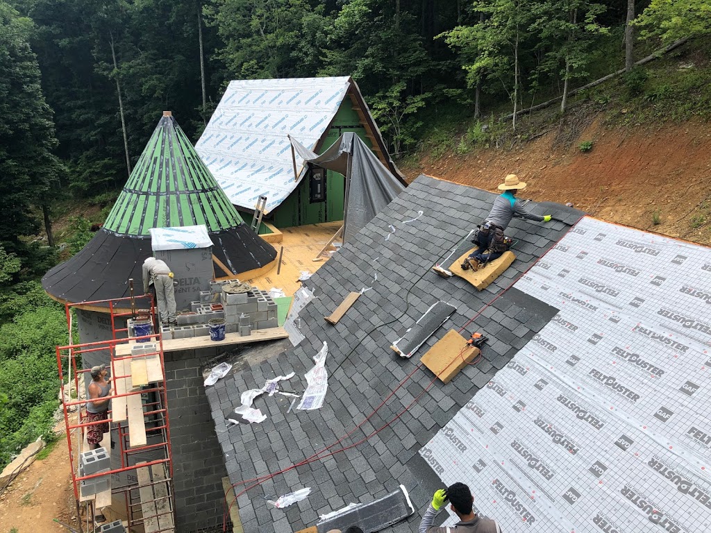Elite Roofing & Construction | 210 Delburg St, Davidson, NC 28036, USA | Phone: (704) 992-7474