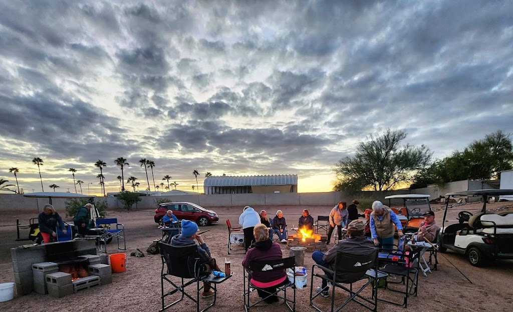 Santa Fe RV Park | 1800 N Ironwood Dr, Apache Junction, AZ 85120, USA | Phone: (480) 983-3299