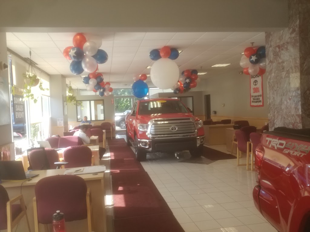 Toyota Truck Center | 3 Graham Dr, Nashua, NH 03060, USA | Phone: (603) 891-1900