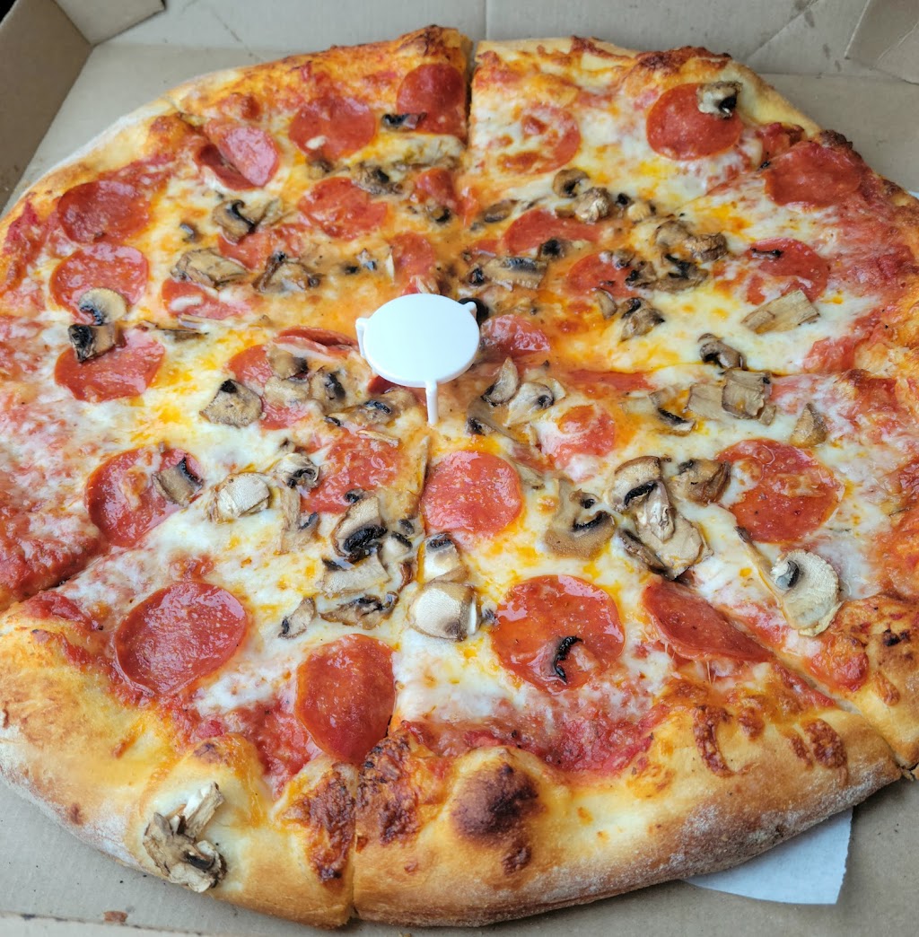 Helenes Fairgrounds Pizzeria | 10 NE Silver Pine Dr #102, Bremerton, WA 98311, USA | Phone: (360) 698-4880