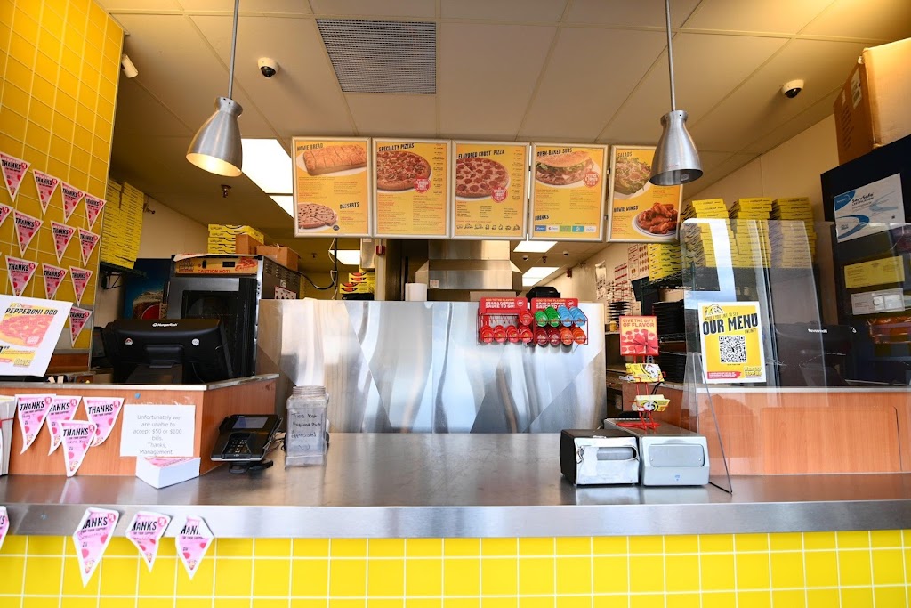 Hungry Howies Pizza | 27198 Eureka Rd, Taylor, MI 48180, USA | Phone: (734) 942-9500