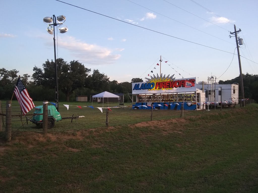 Alamo Fireworks Stand | 2449 TX-97, Pleasanton, TX 78064, USA | Phone: (210) 667-1106