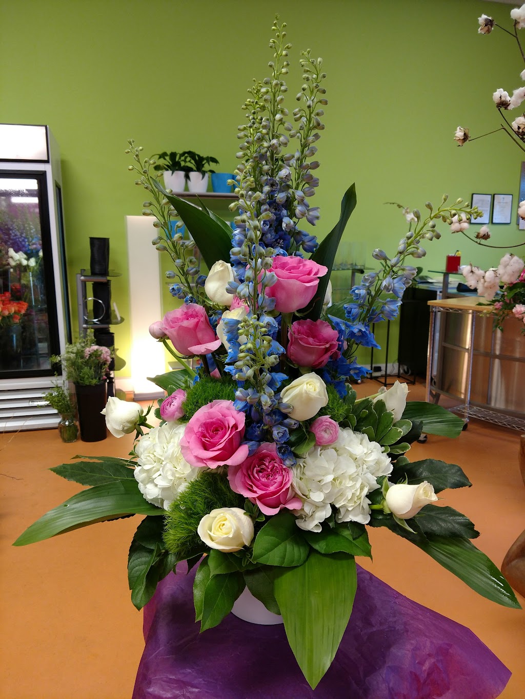 Helga Macko Flowers | 1440 N Great Neck Rd STE 103, Virginia Beach, VA 23454, USA | Phone: (757) 412-4444