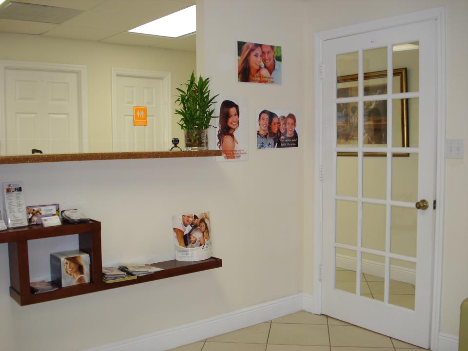 Dolphin Dental Care | 6991 W Broward Blvd #101, Plantation, FL 33317 | Phone: (954) 316-4444