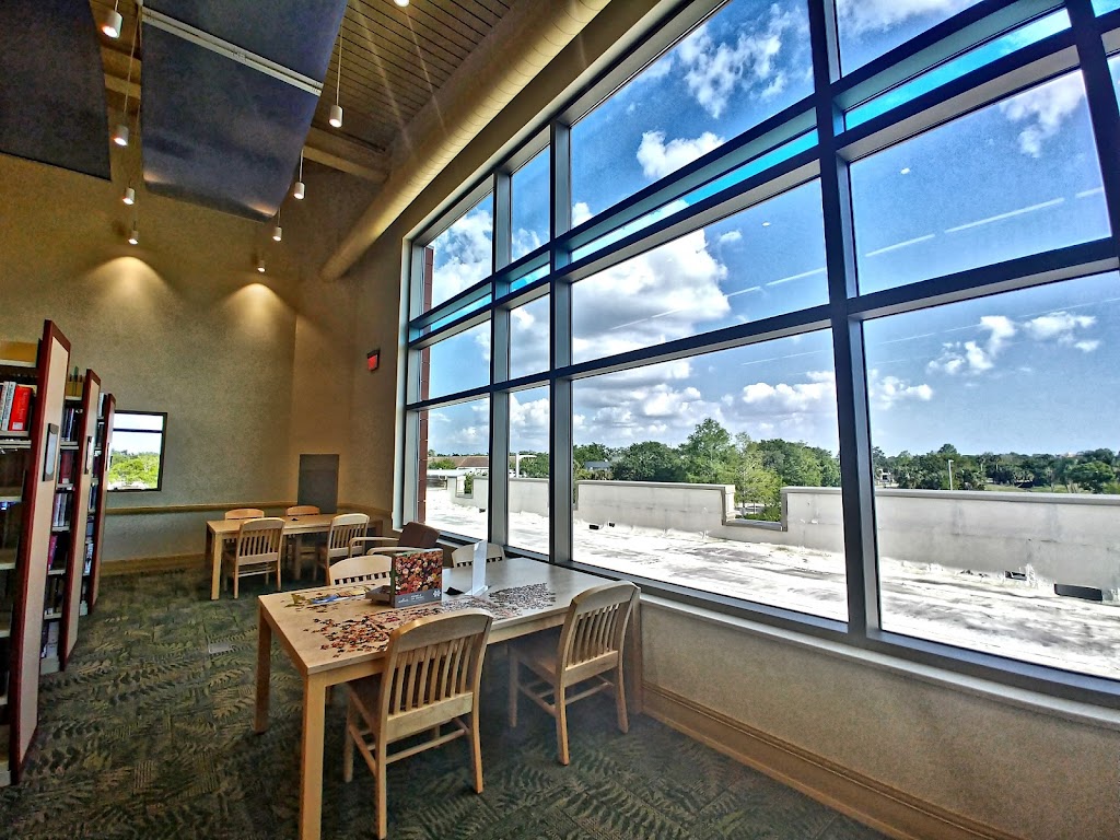 Gulf Gate Public Library | 7112 Curtiss Ave, Sarasota, FL 34231, USA | Phone: (941) 861-1230