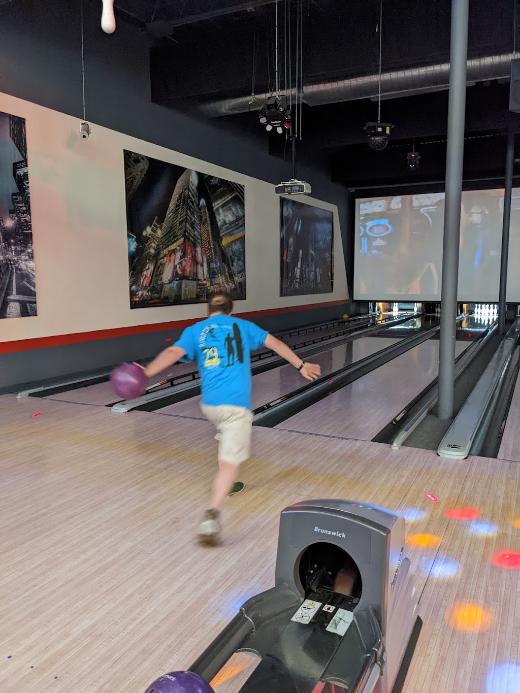 Spins Bowl Mt. Kisco | 333 N Bedford Rd, Mt Kisco, NY 10549, USA | Phone: (914) 241-3131