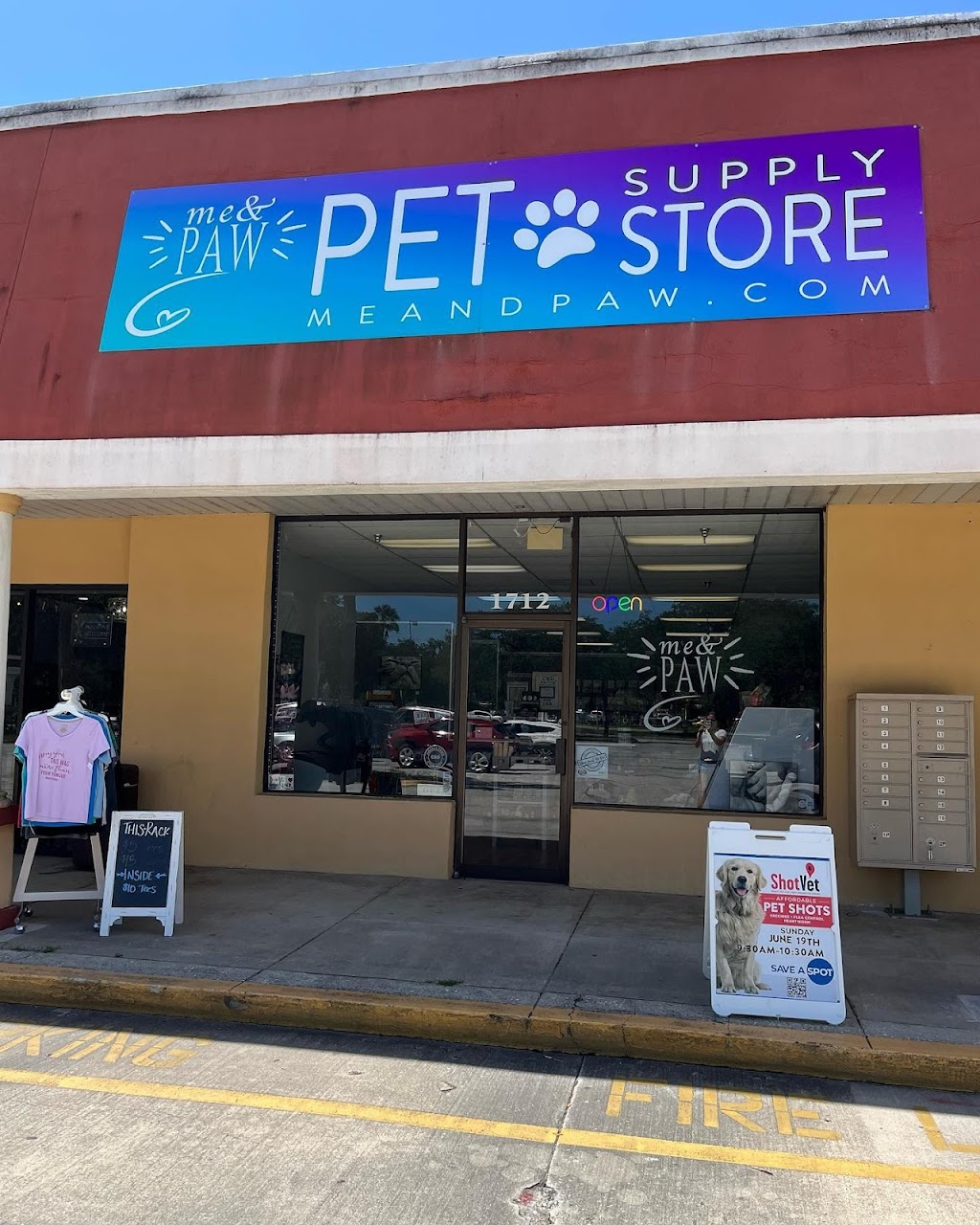 Me & Paw | 1712 FL-44, New Smyrna Beach, FL 32168, USA | Phone: (386) 444-6532