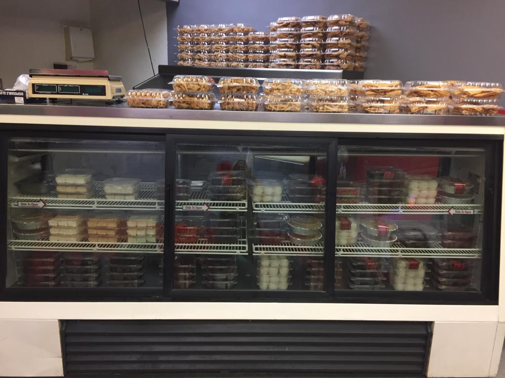 Premium Cafe & Sweets | 27108 Dequindre Rd, Warren, MI 48092, USA | Phone: (586) 459-5091