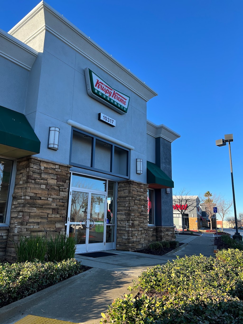 Krispy Kreme | 10317 Fairway Dr, Roseville, CA 95678, USA | Phone: (916) 797-2221