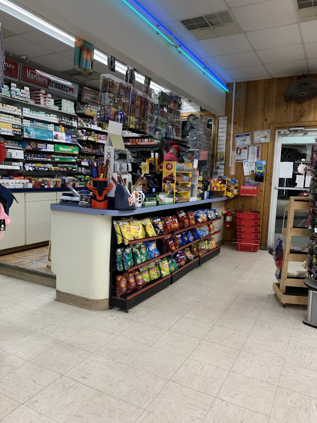 Hop In Convenience Store | 6265 Caratoke Hwy, Grandy, NC 27939, USA | Phone: (252) 457-0090