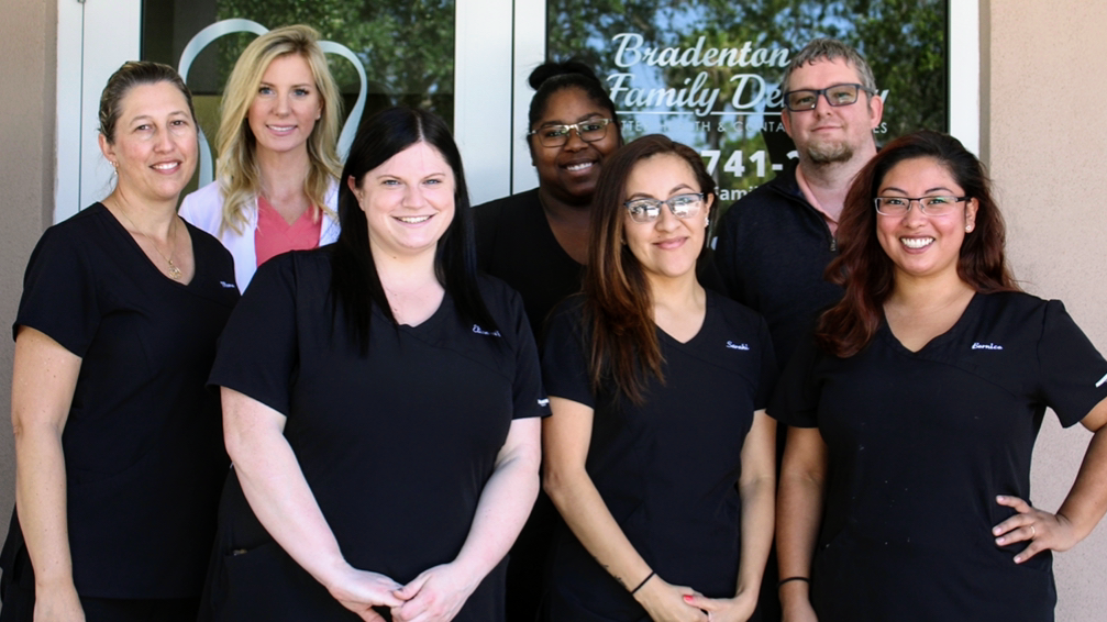 Bradenton Family Dentistry | 5220 4th Ave Cir E #5621, Bradenton, FL 34208 | Phone: (941) 741-2004