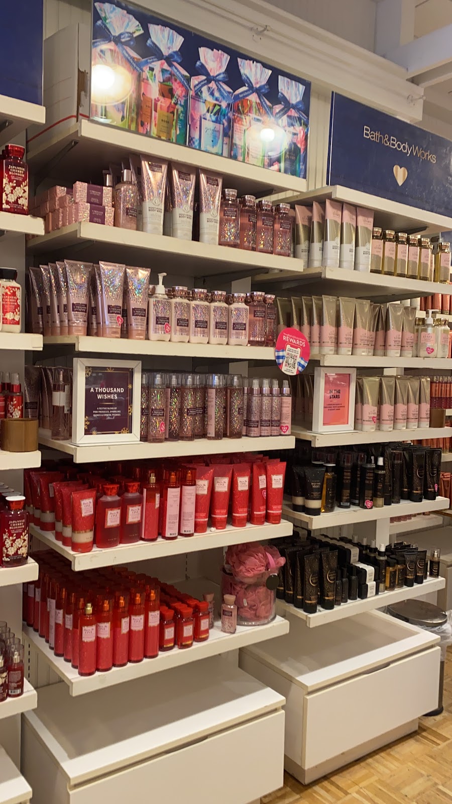 Bath & Body Works | 1025 Outlet Center Dr, Smithfield, NC 27577, USA | Phone: (919) 934-1946