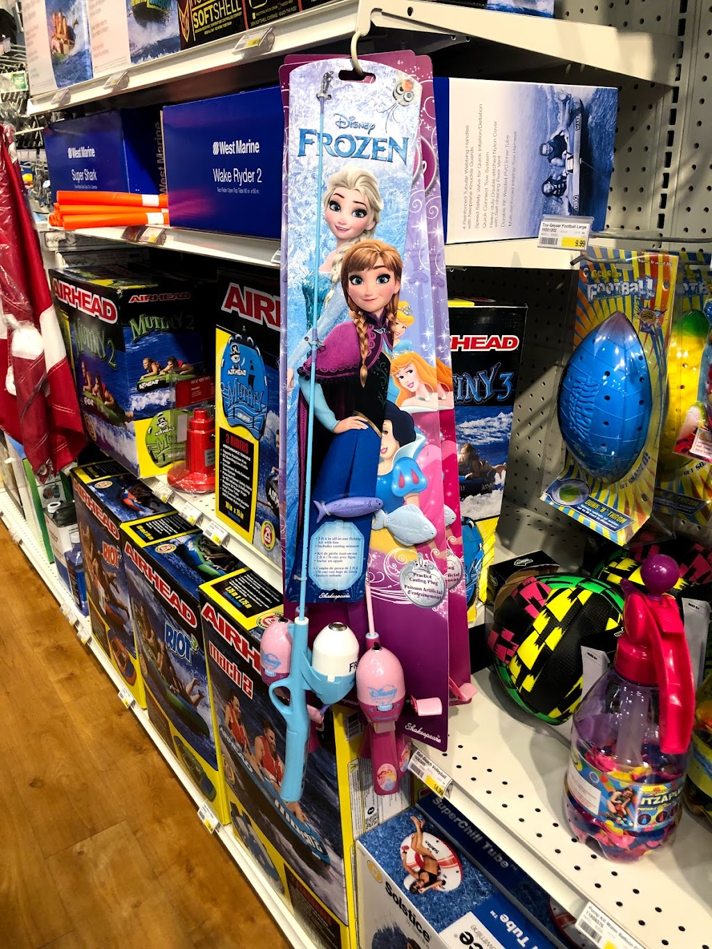 West Marine | 893 St Georges Ave, Woodbridge Township, NJ 07095, USA | Phone: (732) 621-8353