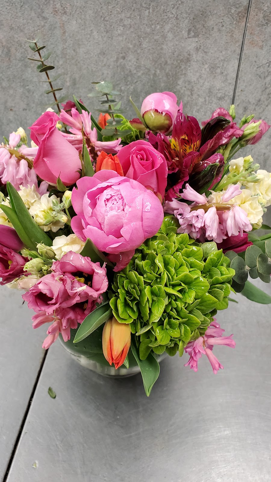 Crickets Florist | 184 Bedford St, Lexington, MA 02420, USA | Phone: (781) 861-1030