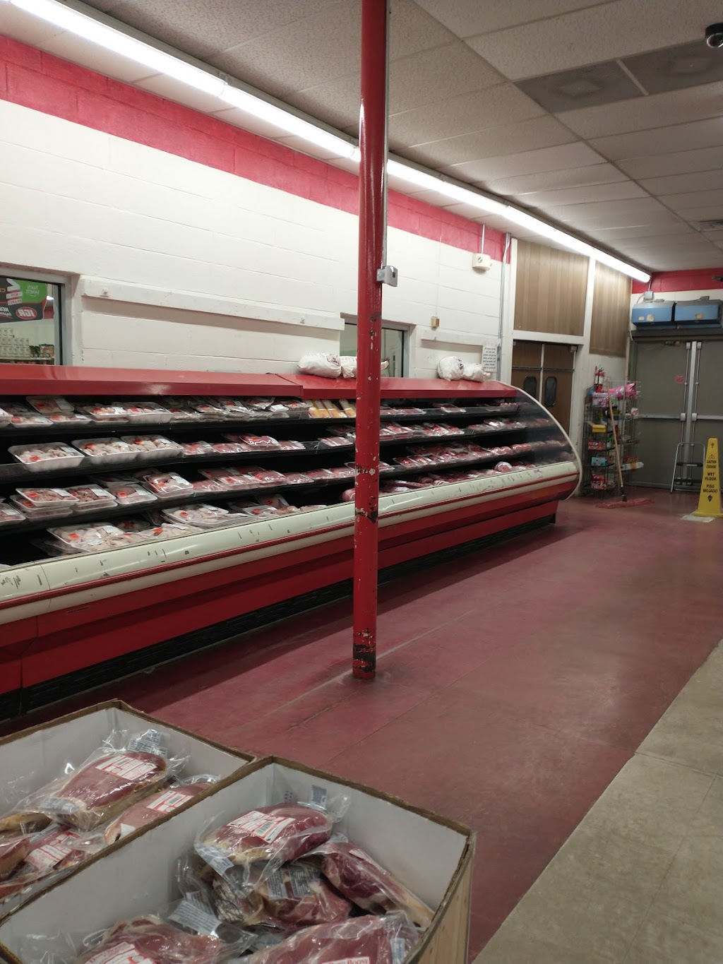 IGA Foodliner | 1124 N Main St, Roxboro, NC 27573, USA | Phone: (336) 599-2813