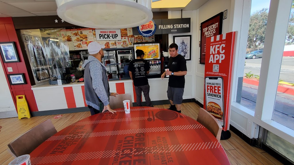 KFC | 19091 Brookhurst St, Huntington Beach, CA 92646, USA | Phone: (657) 531-2433