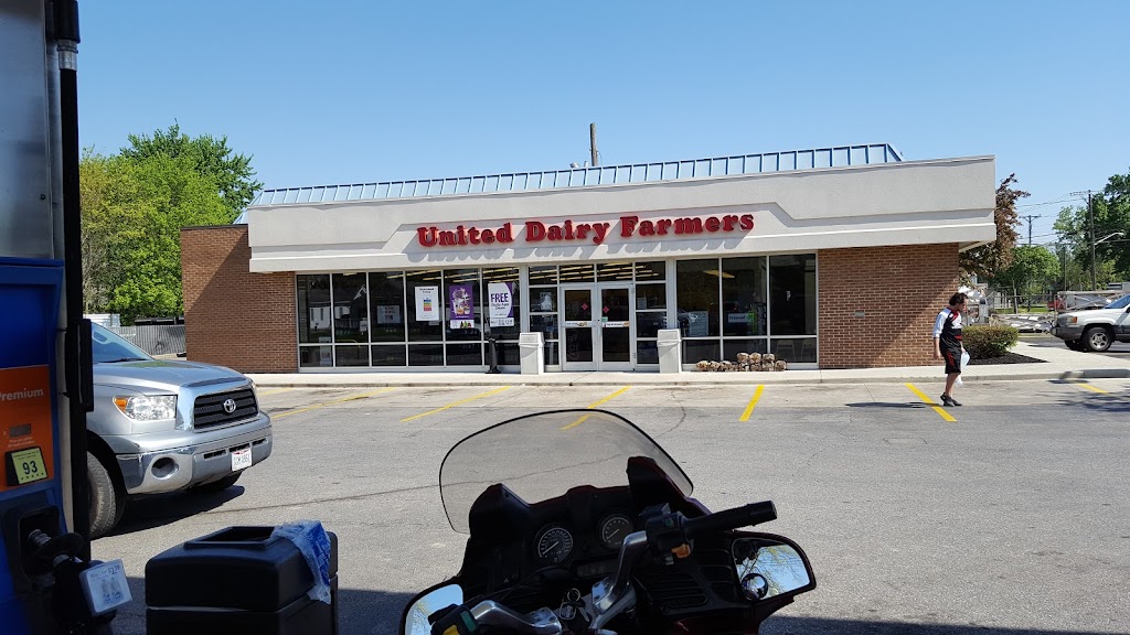 United Dairy Farmers | 101 N Cherry St, Marysville, OH 43040, USA | Phone: (937) 644-0325