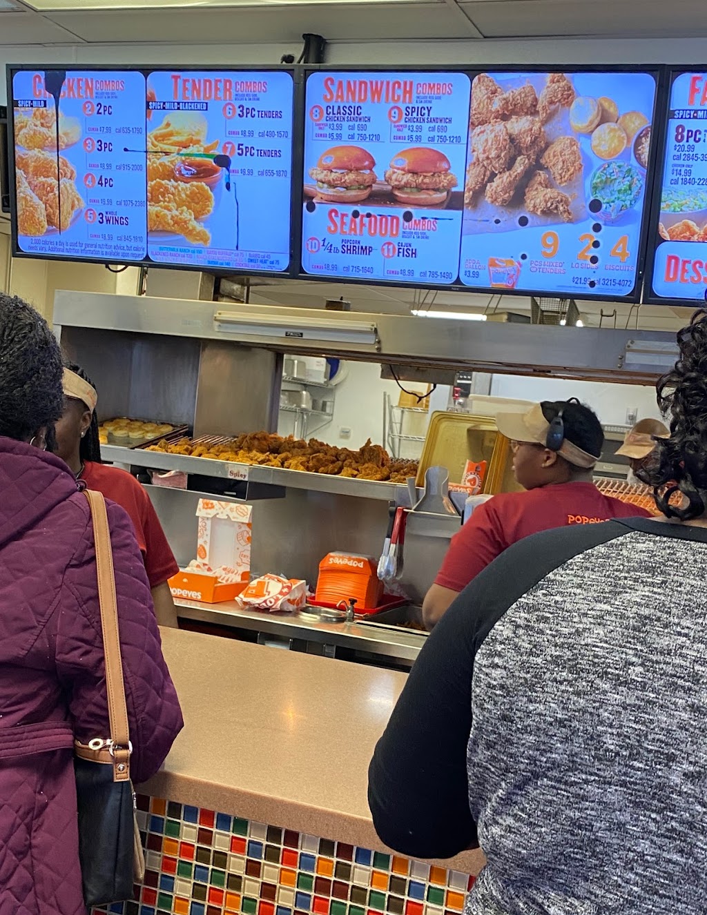 Popeyes Louisiana Kitchen | 1200 S Arlington St, Akron, OH 44306, USA | Phone: (330) 786-0770