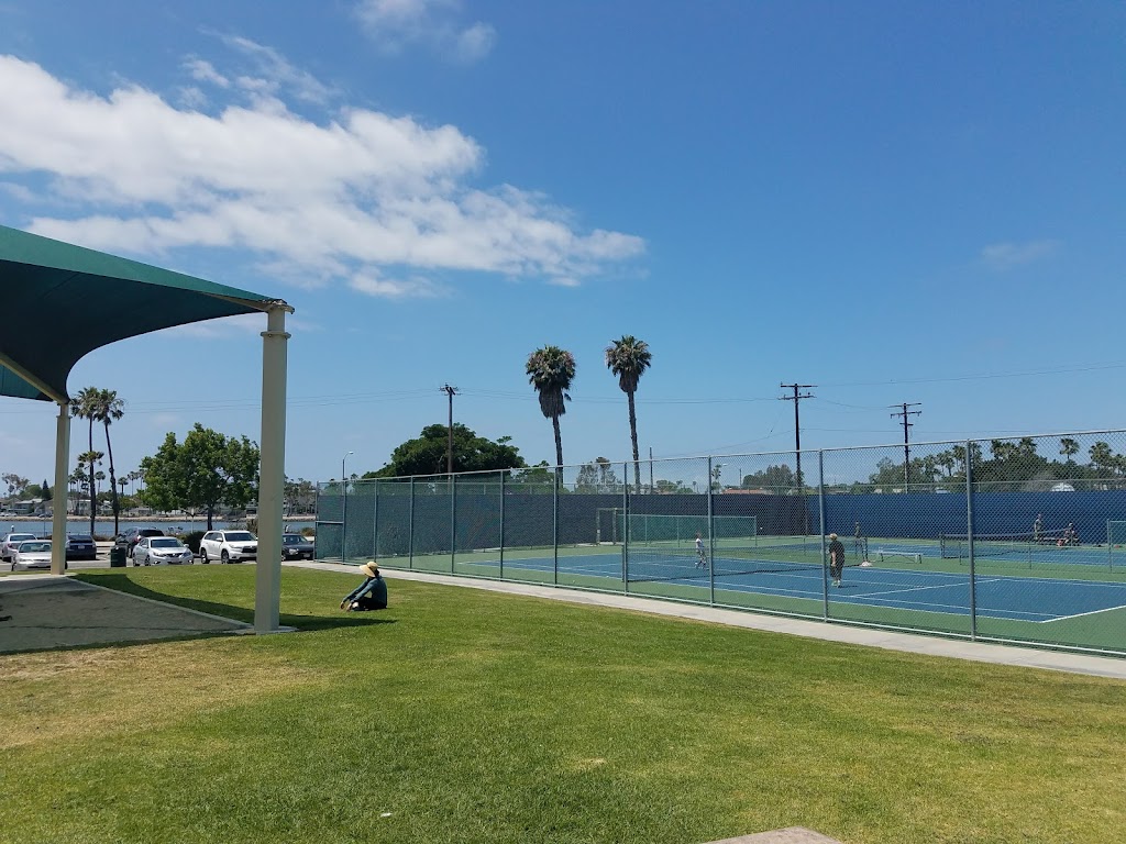 Marina Vista Park | 5355 E Eliot St, Long Beach, CA 90803 | Phone: (562) 570-1732