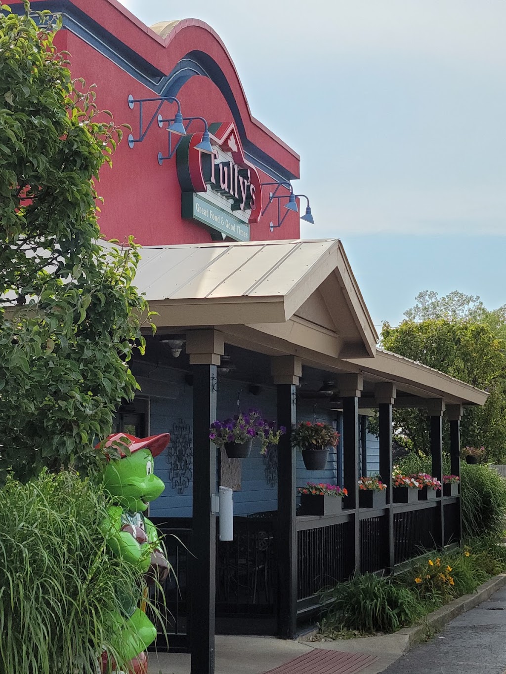 Tullys Good Times Cheektowaga | 1449 French Rd, Depew, NY 14043, USA | Phone: (716) 668-0111