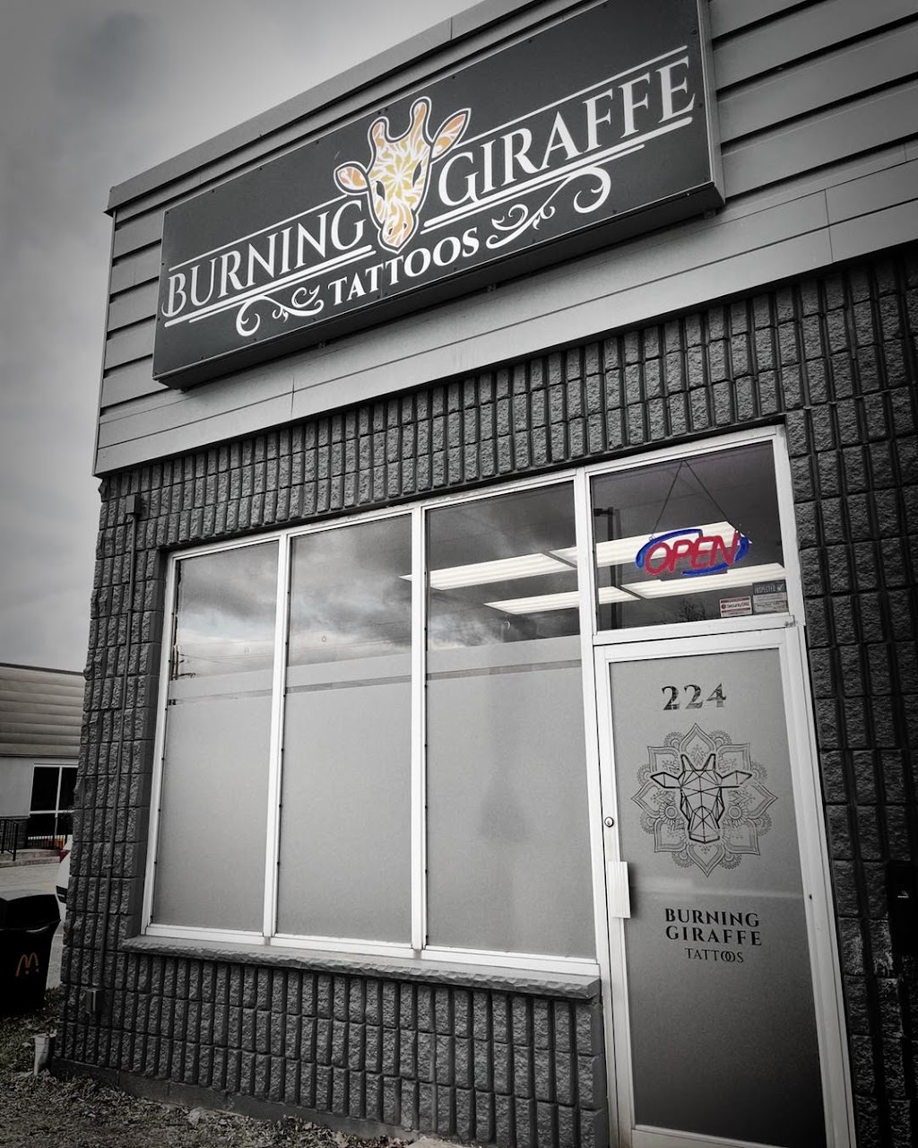 Burning Giraffe Tattoos | 262 Oak St E, Municipality Of Leamington, ON N8H 4K4, Canada | Phone: (226) 202-0087