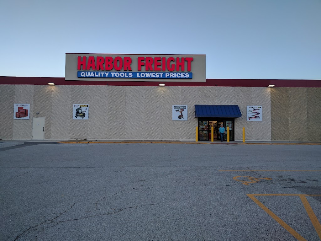 Harbor Freight Tools | 2606 Homer M Adams Pkwy, Alton, IL 62002, USA | Phone: (618) 462-0307