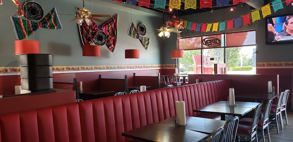 Linas | Mexican Restaurant | 3570 N Woodlawn St, Wichita, KS 67220, USA | Phone: (316) 440-3227