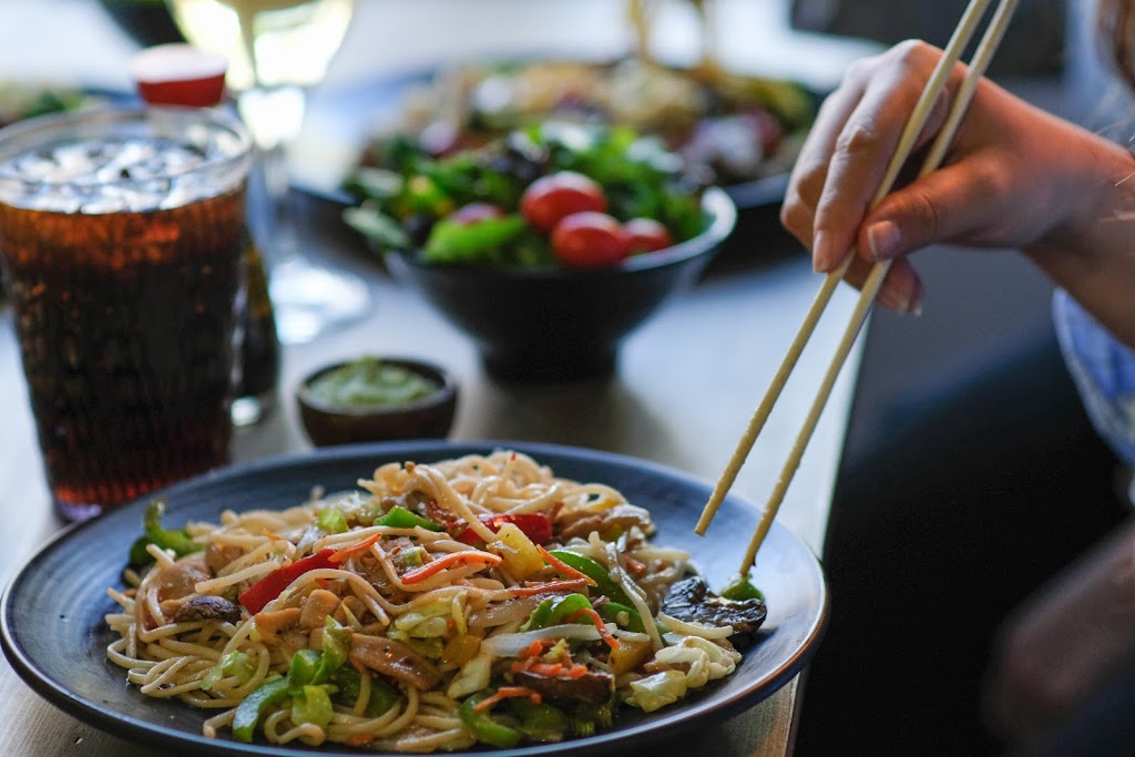 HuHot Mongolian Grill | 190 N Grand Ave, Sun Prairie, WI 53590, USA | Phone: (608) 318-0706