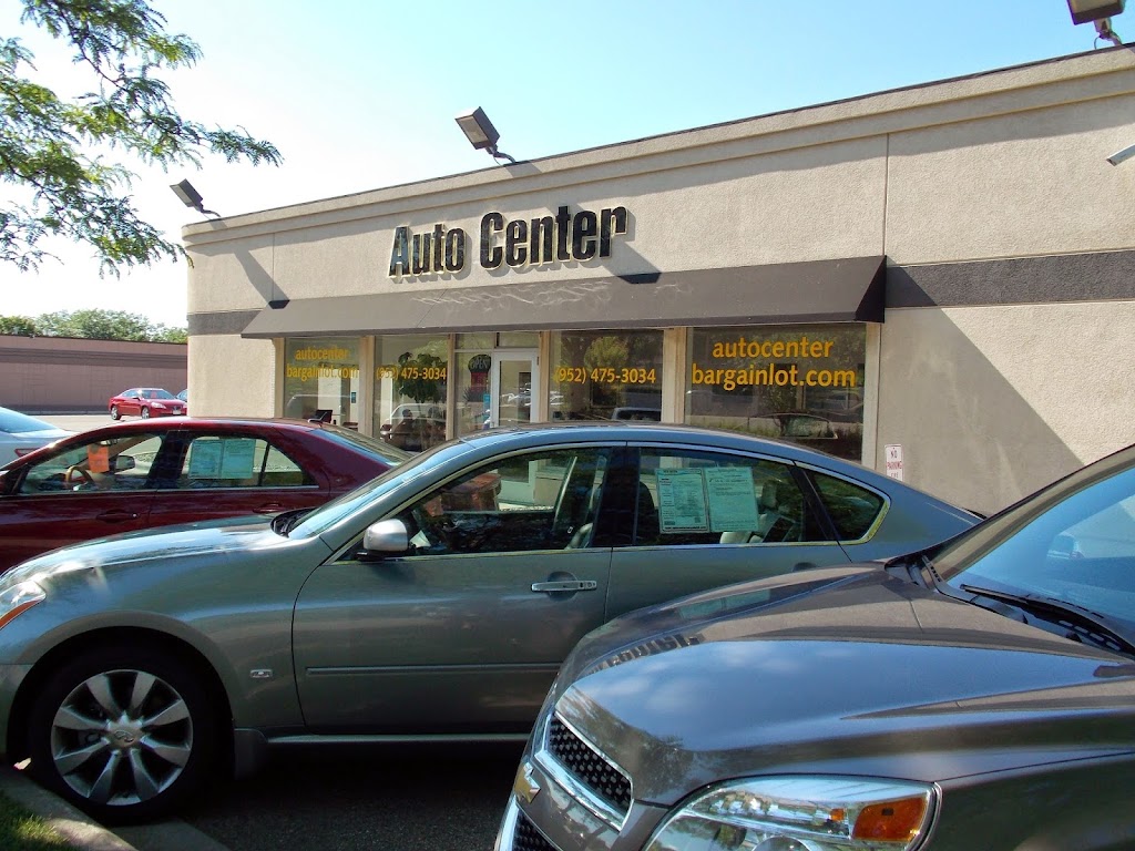 Auto Center Bargain Lot | 1805 Wayzata Blvd E, Wayzata, MN 55391, USA | Phone: (952) 214-2038