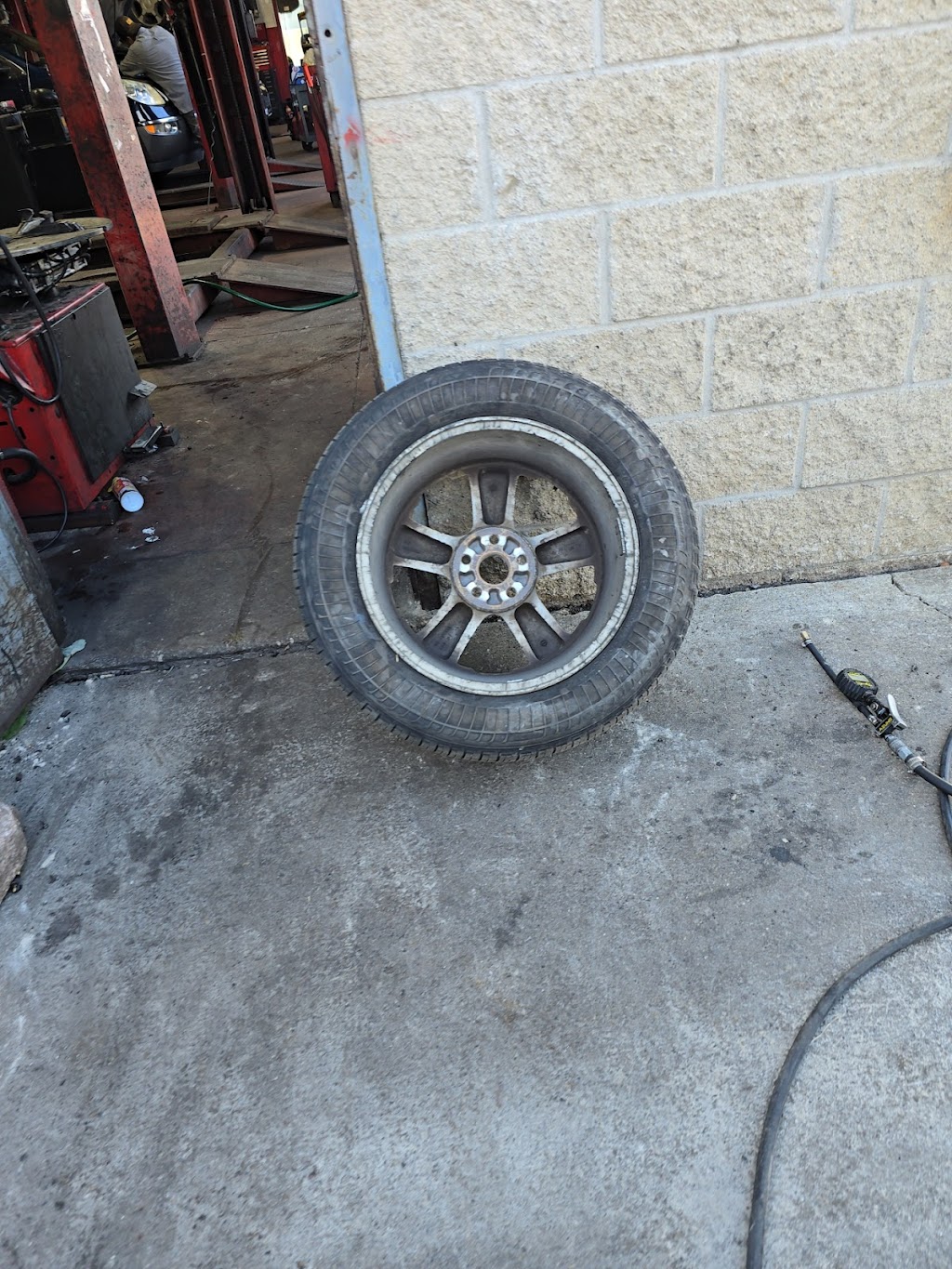 Awadas Tires | 35484 Van Born Rd, Wayne, MI 48184, USA | Phone: (734) 729-8266