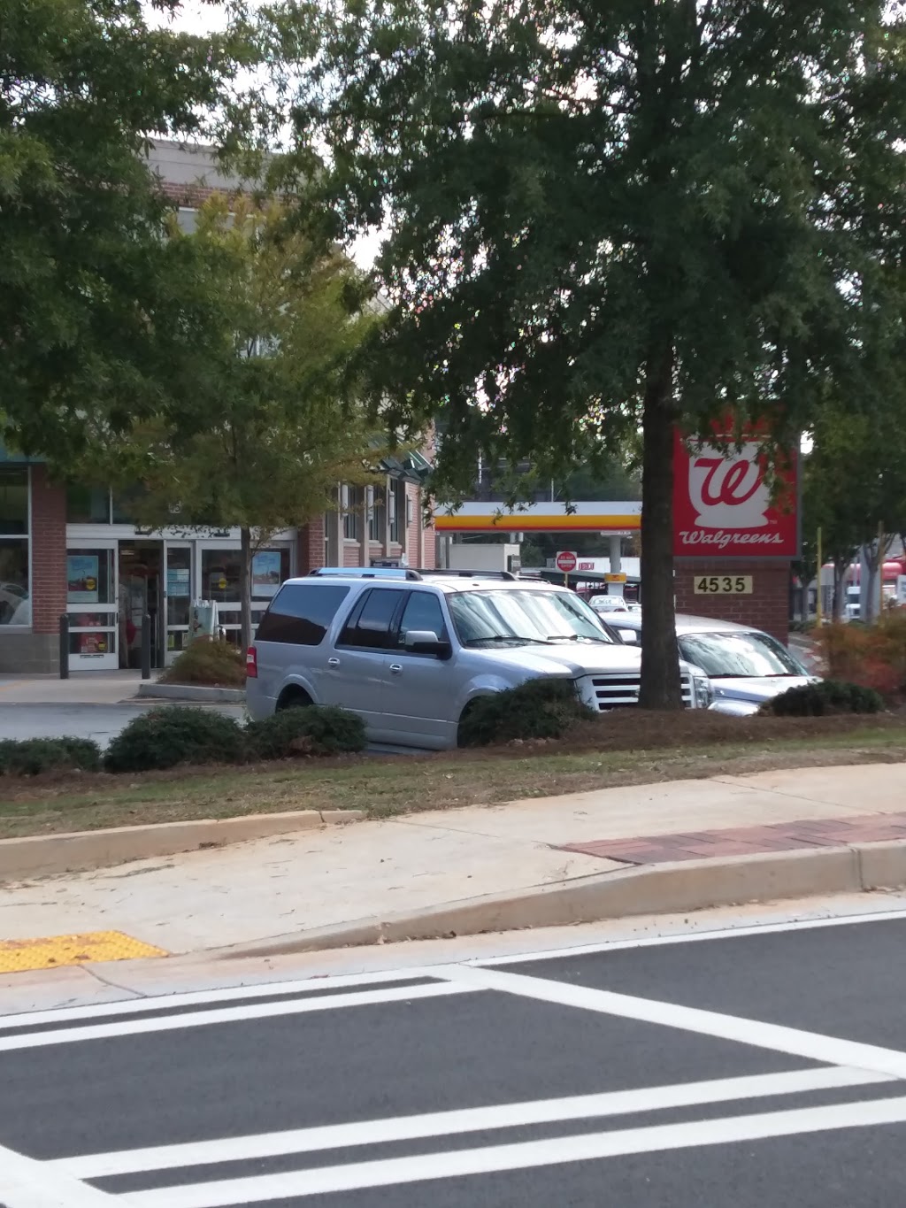 Walgreens | 4535 Roswell Rd, Sandy Springs, GA 30342, USA | Phone: (404) 236-0838