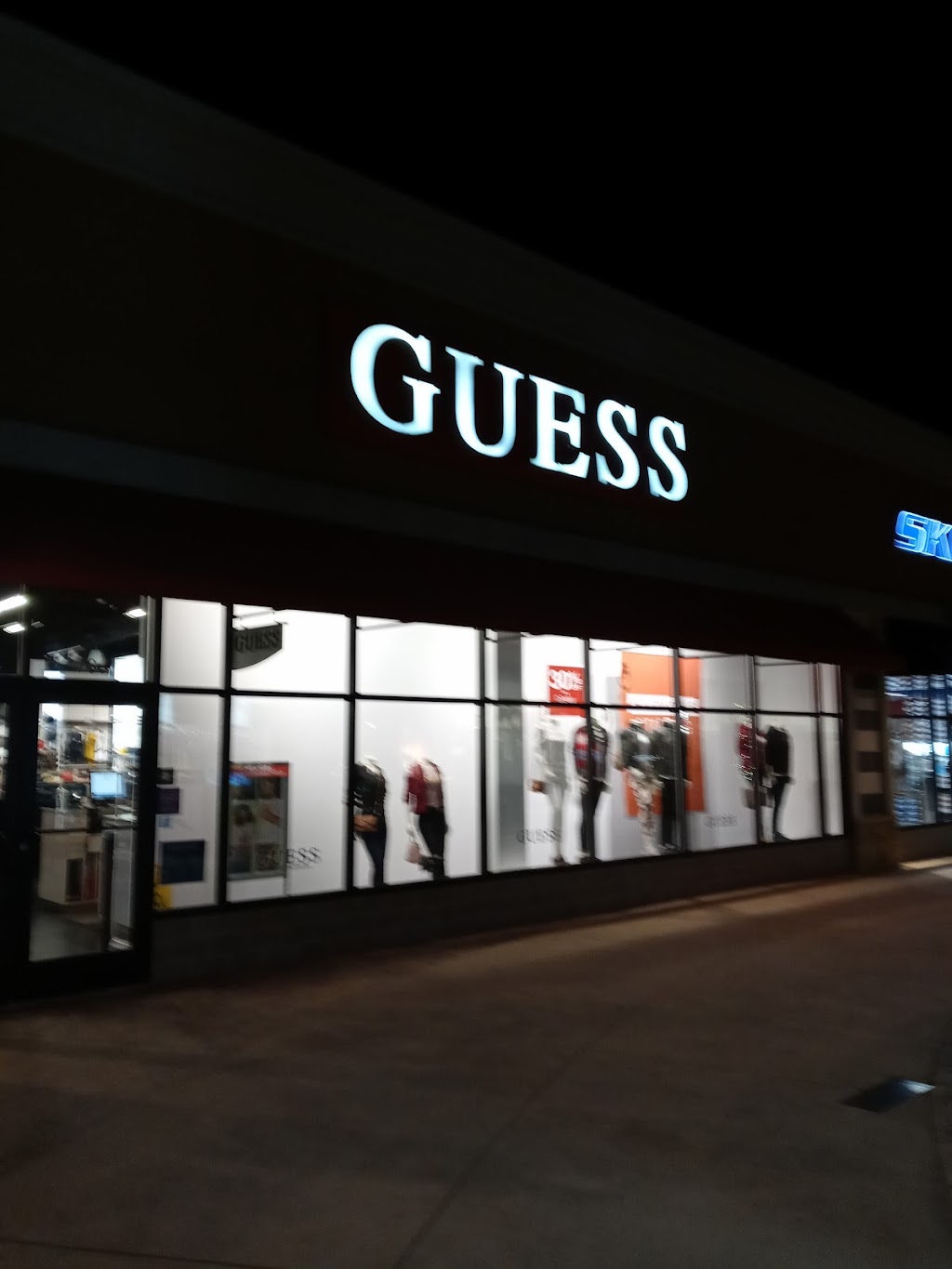 GUESS Factory | 6200 Grand River Blvd E Space 511, Leeds, AL 35094, USA | Phone: (205) 699-0799