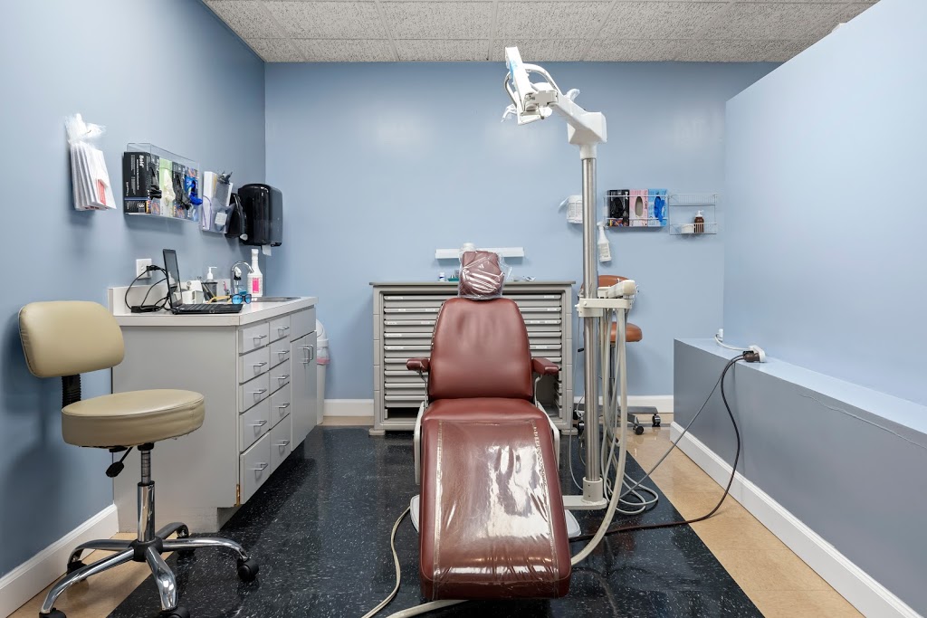 Jacksonville Emergency Dental, P.A. | 1840 Dunn Ave Suite 3, Jacksonville, FL 32218, USA | Phone: (904) 224-0047