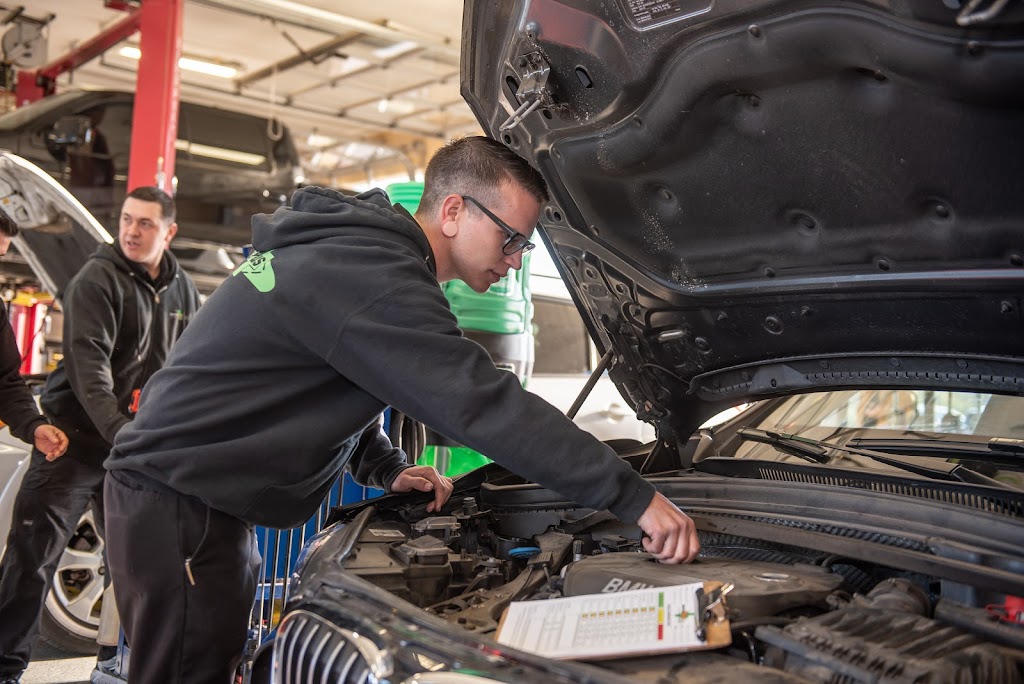 Service Plus Automotive Repair & Maintenance | 3401 N Tarrant Pkwy, Fort Worth, TX 76177, USA | Phone: (817) 562-8555