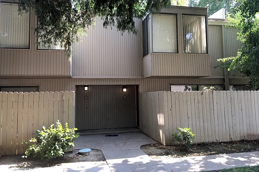 College Town Apartments | 7725 College Town Dr, Sacramento, CA 95826, USA | Phone: (916) 383-5943