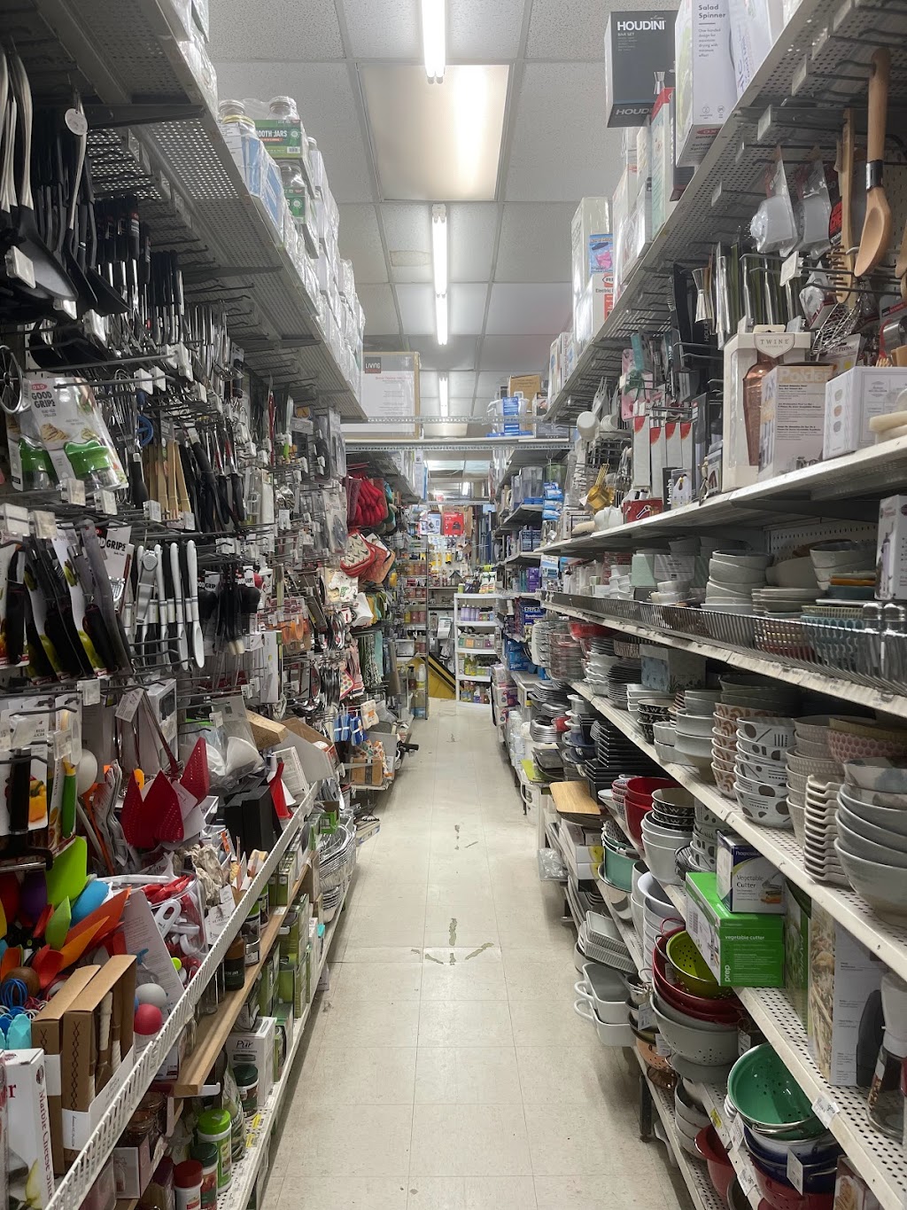 Handy Handyman Hardware | 2075 Market St, San Francisco, CA 94114, USA | Phone: (415) 934-9010