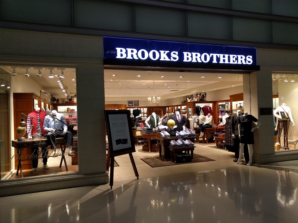 Brooks Brothers | 1 Detroit Metro Airport, Detroit, MI 48242, USA | Phone: (734) 720-1152