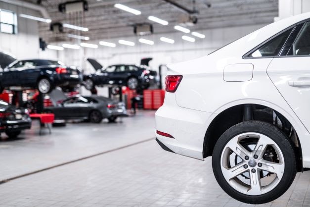 Audi Minneapolis Service Department | 9393 Wayzata Blvd, Minneapolis, MN 55426, USA | Phone: (763) 296-8140