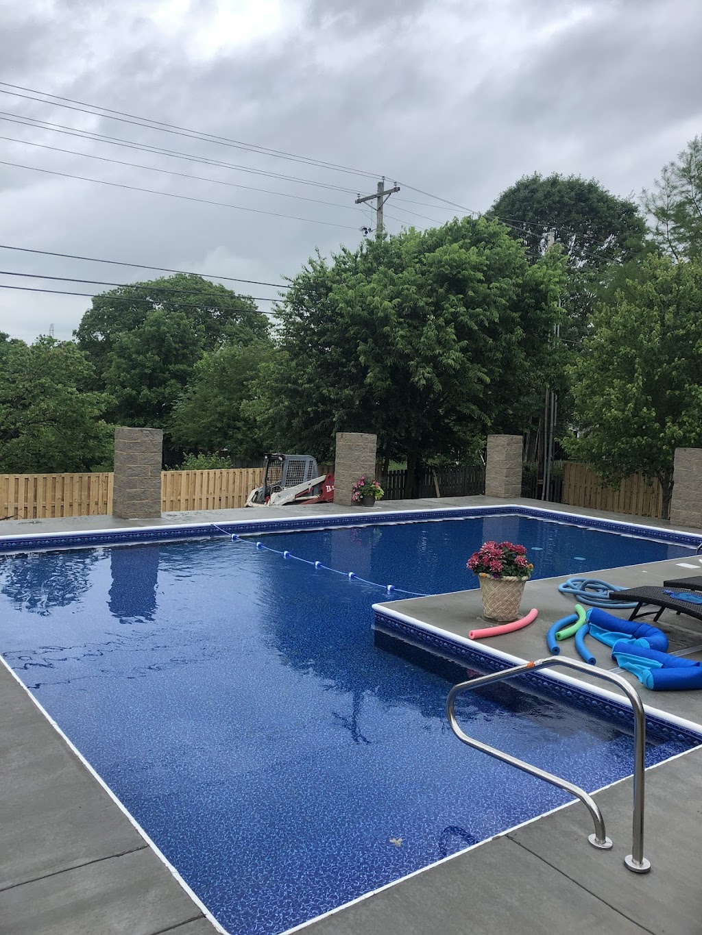 Tri-Star Pools, LLC | 420 E Main St, Mt Sterling, KY 40353, USA | Phone: (859) 520-3450