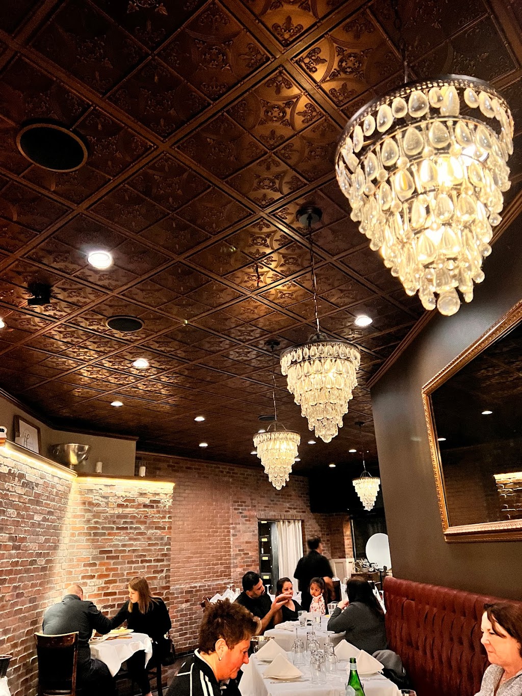 Cork & Crust Italian Mediterranean Kitchen | 90 La Roche Ave, Harrington Park, NJ 07640, USA | Phone: (201) 367-1550