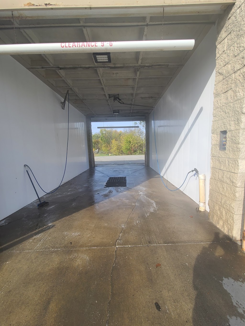 Lagrange car wash | 411 Central Ave, LaGrange, IN 46761, USA | Phone: (260) 242-9717