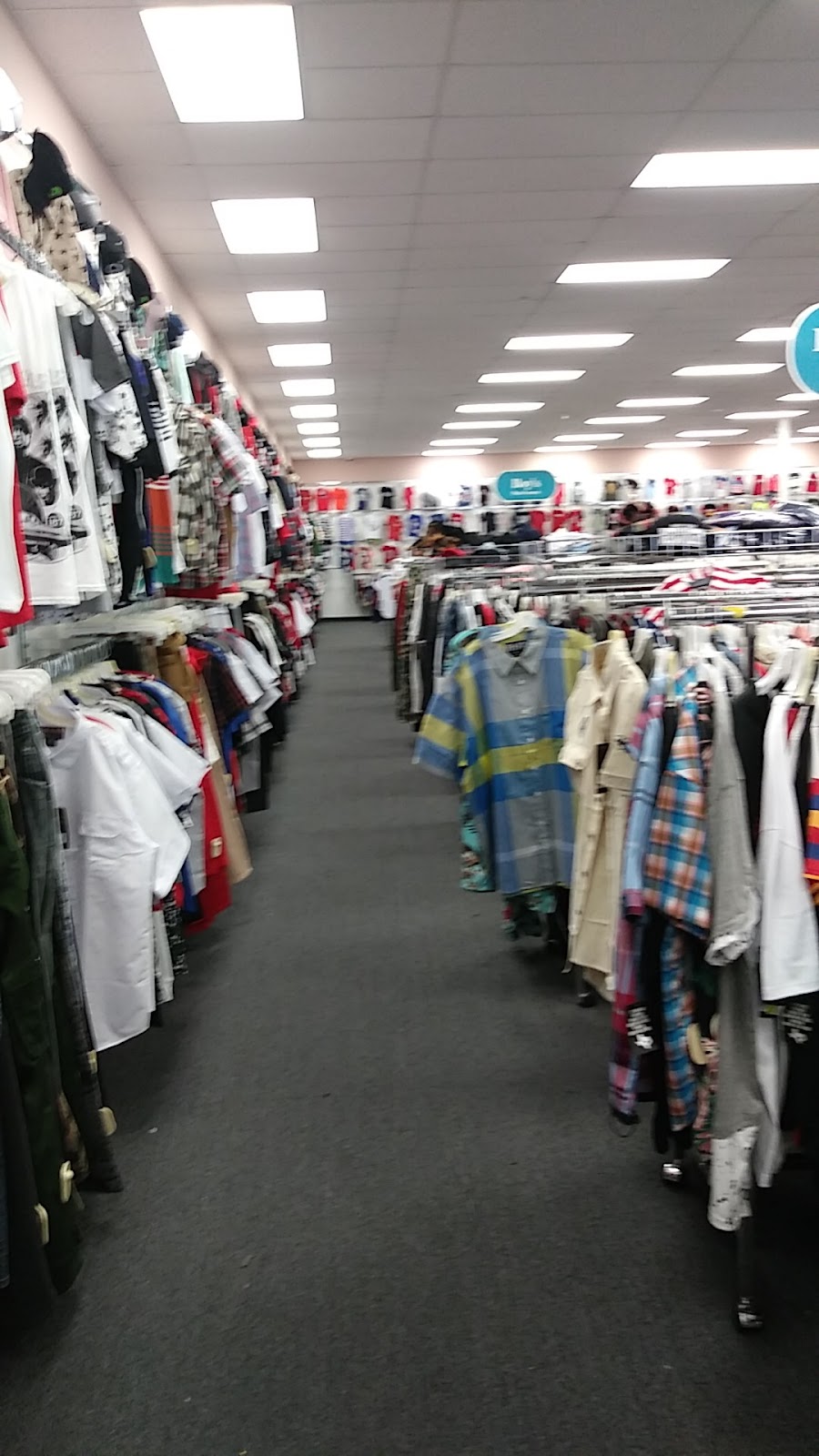 Citi Trends | 2329 Singleton Blvd, Dallas, TX 75212, USA | Phone: (945) 215-8880