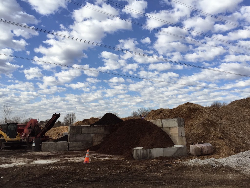 Wholesale Mulch Company | 5404 Columbus Pike, Lewis Center, OH 43035, USA | Phone: (614) 369-2149