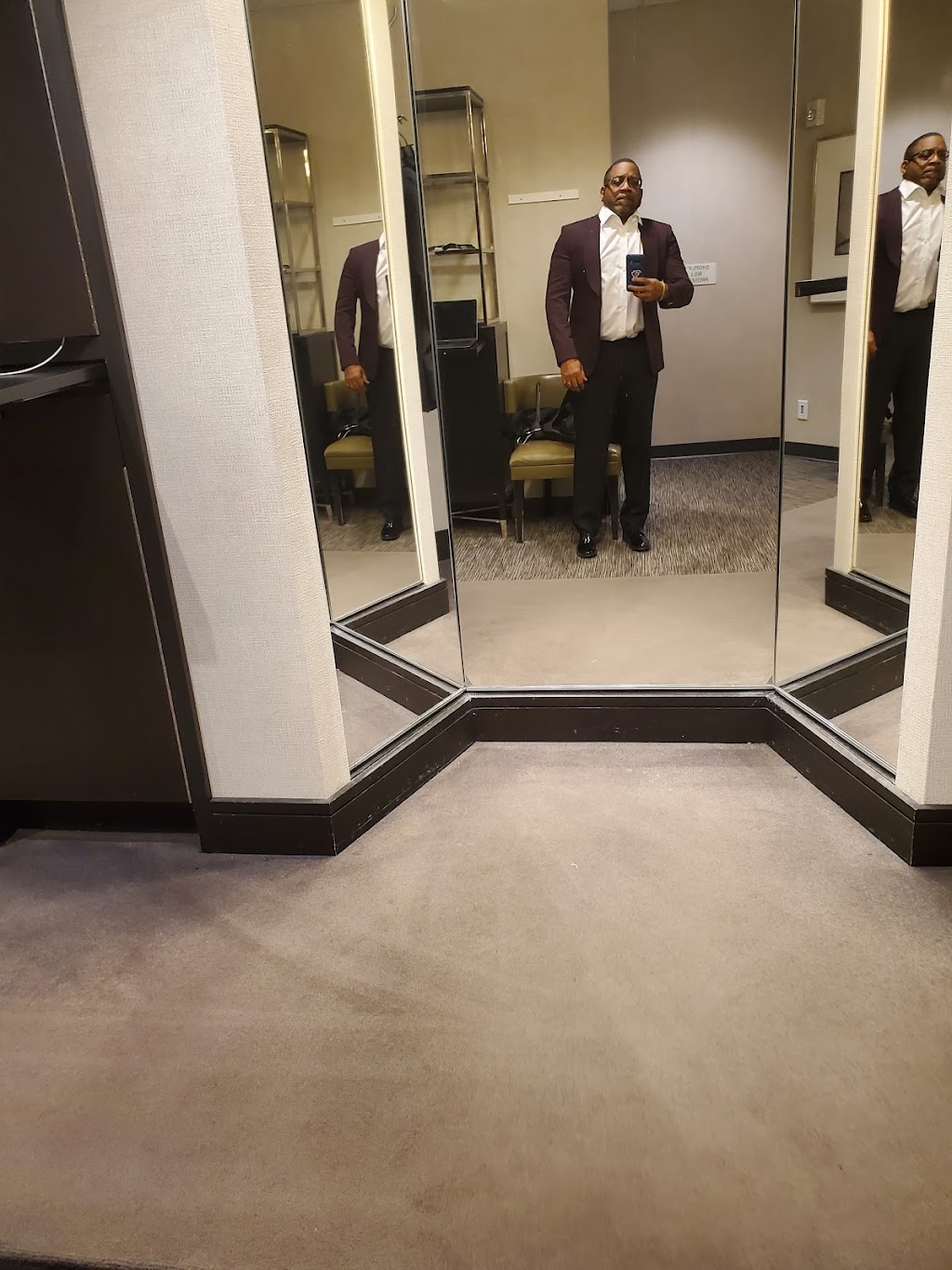 The Black Tux at Nordstrom | 630 Old Country Rd, Garden City, NY 11530, USA | Phone: (888) 717-1588