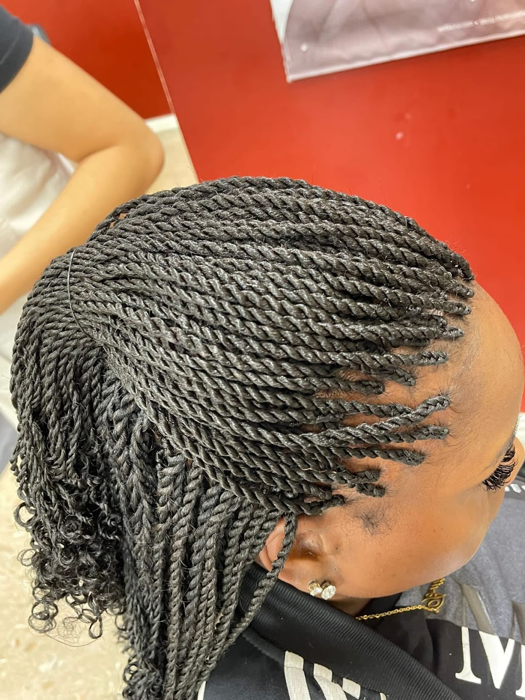 Fef Hair Braiding Salon | 2000 Esters Rd #104, Irving, TX 75061, USA | Phone: (682) 336-9705